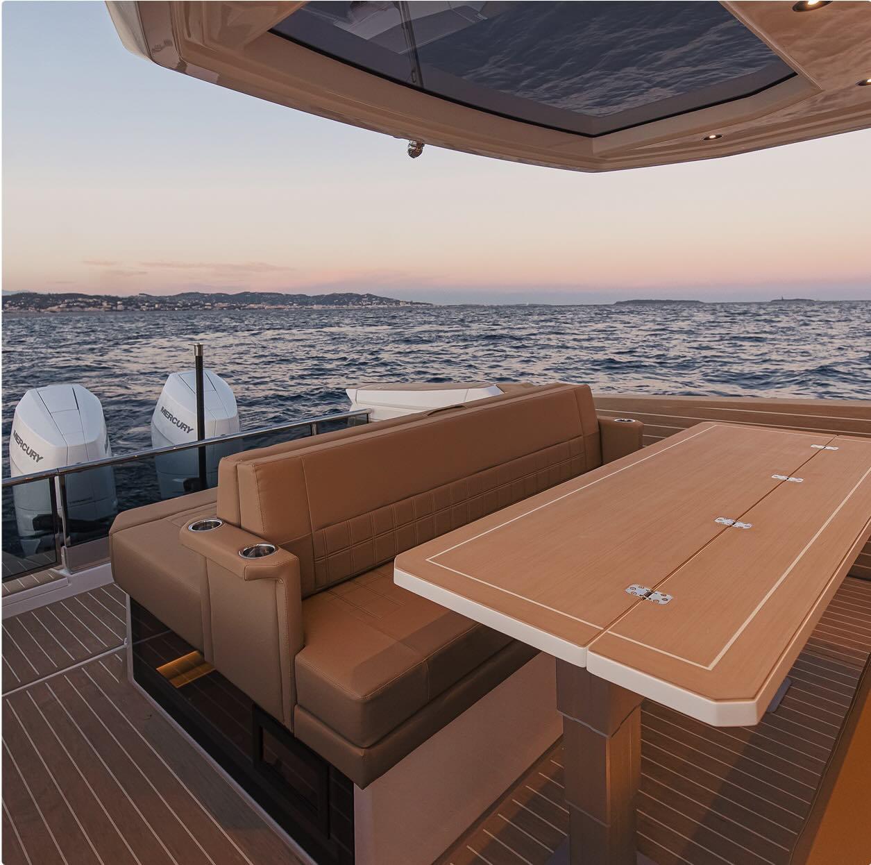 CANAPÉ-SOLARIUM CONVERTIBLE